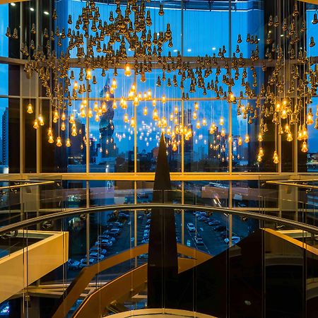 Hotel Las Americas Golden Tower Panama 외부 사진 The interior of the library