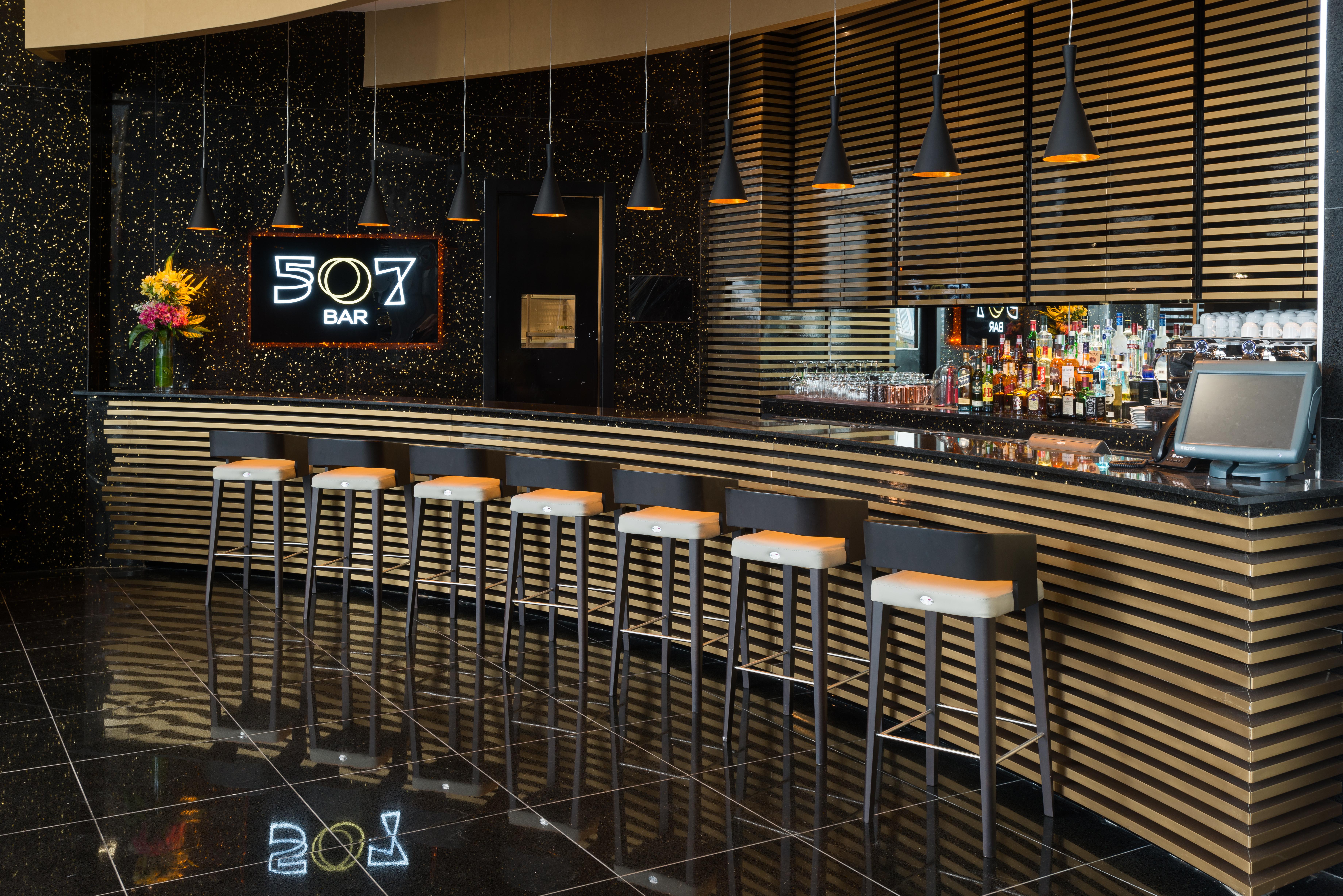 Hotel Las Americas Golden Tower Panama 외부 사진 507 Bar