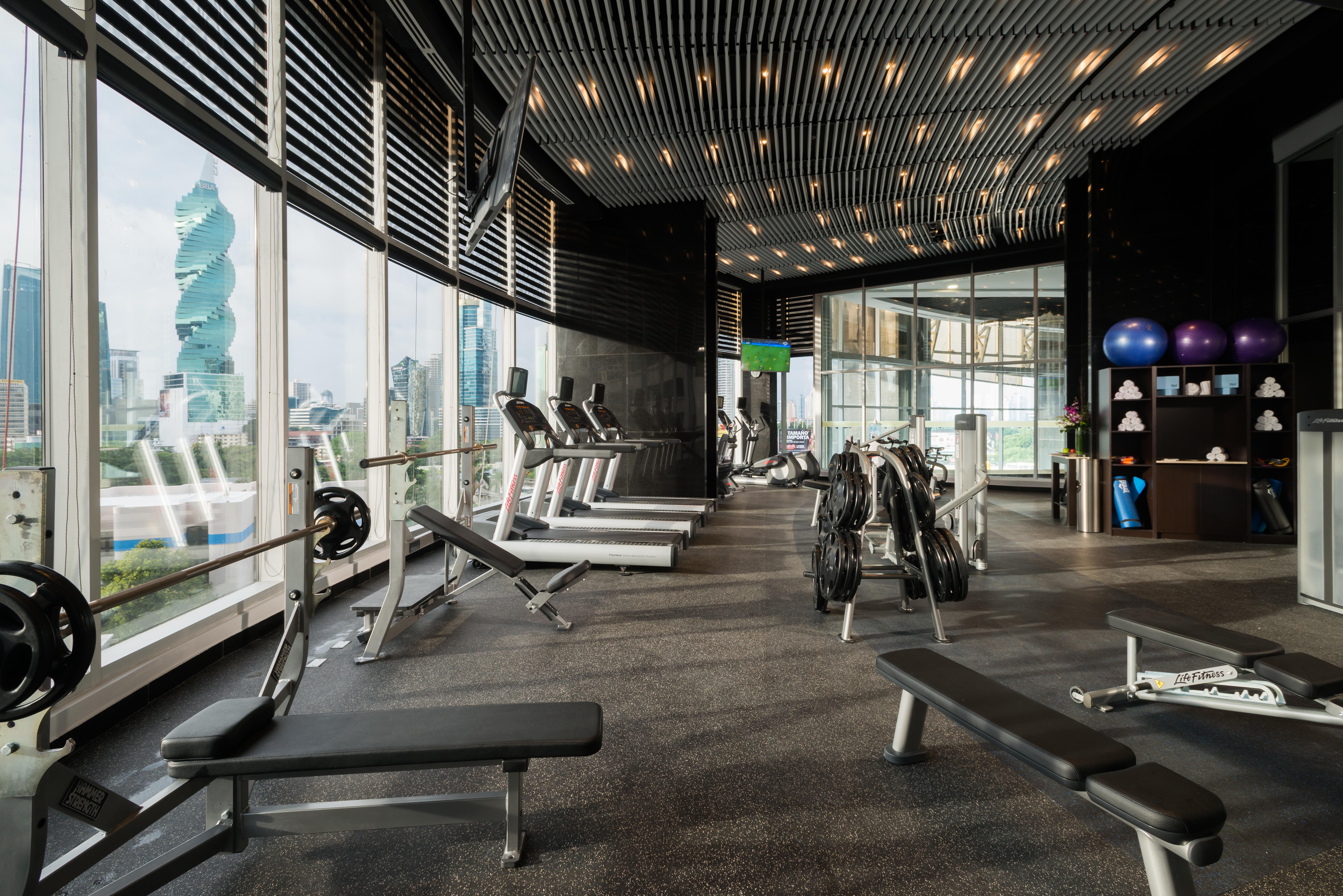 Hotel Las Americas Golden Tower Panama 외부 사진 The gym at the 101 Tower
